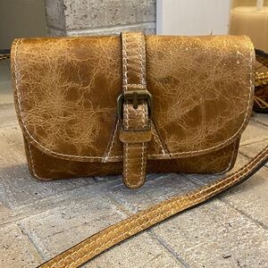 Beautiful Patricia Nash  metallic Leather Crossbody Bag